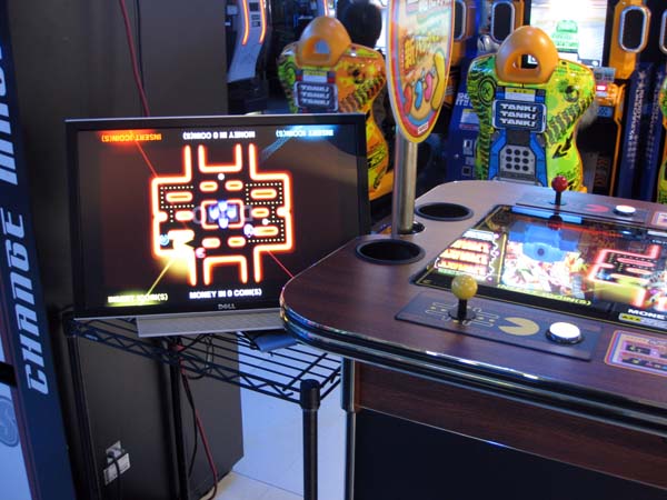 4 player pac man battle royale